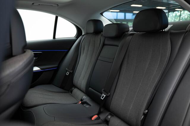 Mercedes-Benz E-KLASSE E200 Luxury Line |Panorama|Ambient|Dodehoek|Camera|