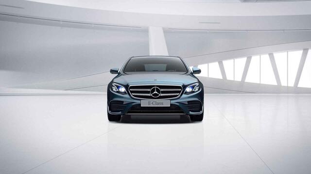 Mercedes-Benz E-KLASSE 200 Business Solution AMG | Multibeam | 360 graden camera | 19" lichtmetalen velgen | Stoelverwarming | Sfeerverlichting |