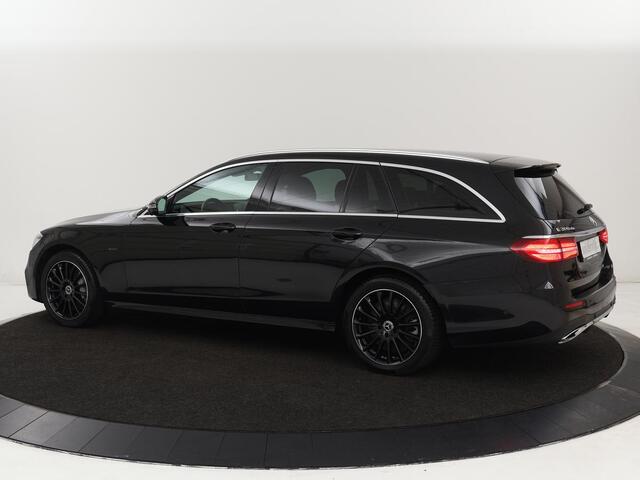 Mercedes-Benz E-KLASSE 300de AMG Line | Adaptive cruise | Nappaleder | 360 Camera | Carplay | Stoelverwarming | Sfeerverlichting | Widescreen | Navigatie | Full LED