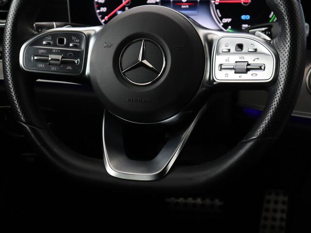 Mercedes-Benz E-KLASSE 300de AMG Line | Adaptive cruise | Nappaleder | 360 Camera | Carplay | Stoelverwarming | Sfeerverlichting | Widescreen | Navigatie | Full LED