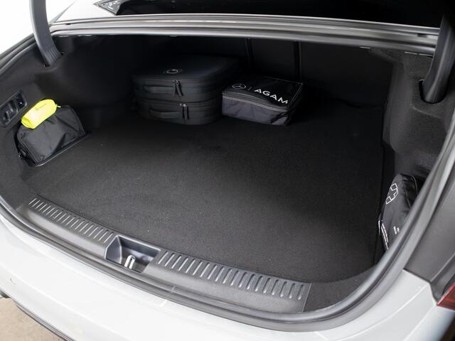 Mercedes-Benz E-KLASSE Limousine 300 e Sport Edition Panorama dak
