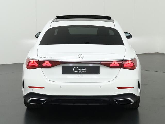 Mercedes-Benz E-KLASSE 300 e AMG Line | AMG | Panoramadak | Winter pakket | Night pakket | 20 inch |