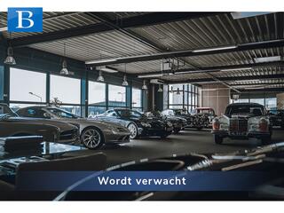 mercedes-benz-e-klasse-300e-amg-sty