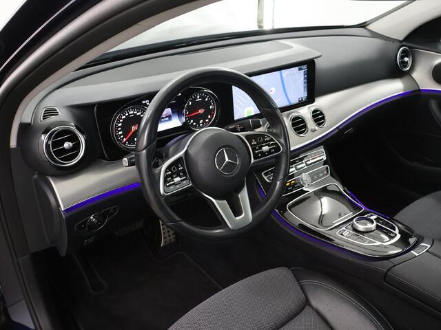 Mercedes-Benz E-KLASSE 220 d | Panoramadak | Sfeerverlichting | Thermatic | navigatie | Cruise Control | Sfeerverlichting |