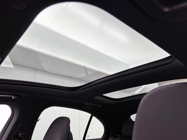 Mercedes-Benz E-KLASSE 300 e Sport Edition | Premium pakket | Winter pakket | Nightpakket | Trekhaak | DISTRONIC | MBUX Superscreen | Burmester® 4D surround sound system | 360°-camera |