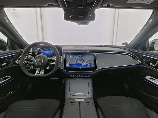 Mercedes-Benz E-KLASSE Mercedes-AMG 53 4MATIC+ Panorama Schuif-Kanteldak | AMG Performance Stuurwiel | AMG Night-Paket | 21 Inch AMG Velgen. Inclusief 24 maanden MB Certified garantie voor Europa.