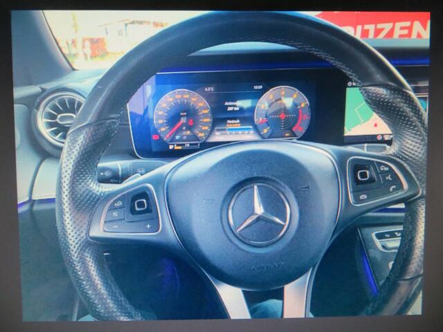 Mercedes-Benz E-KLASSE Cabrio 400 4MATIC Premium Plus-FULL OPTIONS!!