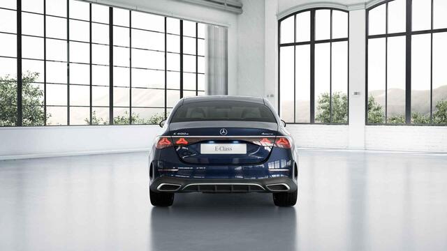 Mercedes-Benz E-KLASSE 400 e 4MATIC AMG Line | Panoramadak | Achterasbesturing | Luchtvering | Hyperscreen | Parkeerpakket | Verlichte Grille | Rijassistentiepakket |