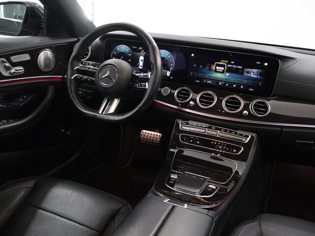 Mercedes-Benz E-KLASSE 300 e 4MATIC AMG Line | Panoramadak | Luchtvering | Memory | Burmester | Multibeam | Keyless |