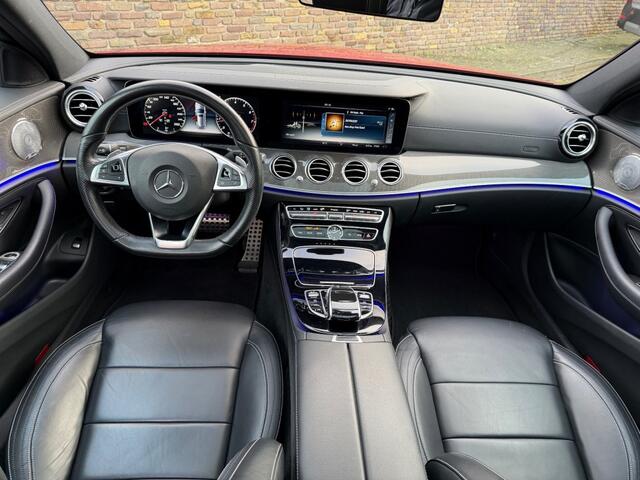 Mercedes-Benz E-KLASSE 200 AMG Panodak Burmester 360 Camera Head up Leer
