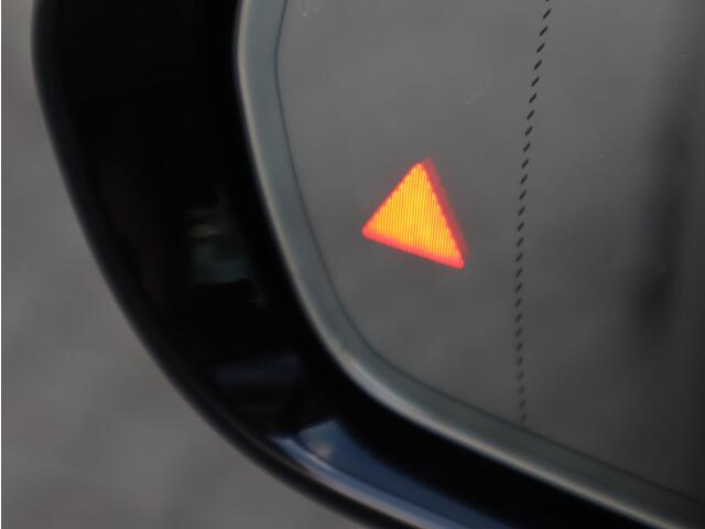 Mercedes-Benz E-KLASSE 300 e 4MATIC AMG Line