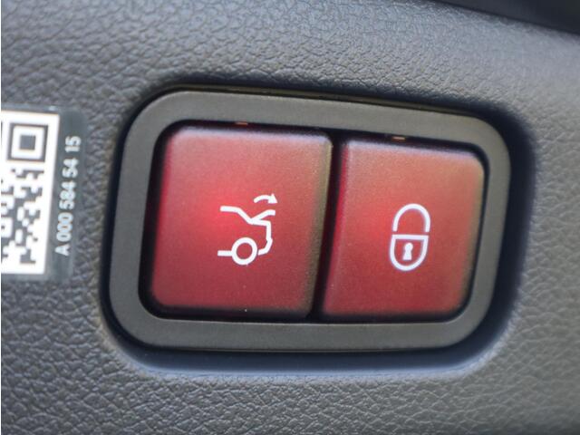 Mercedes-Benz E-KLASSE 300 e AMG Line