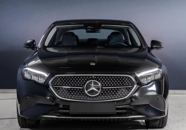 Mercedes-Benz E-KLASSE 300 de Plug-In Hybrid Avantgarde Distronic LED Camera Stoelverwarming 19 Inch