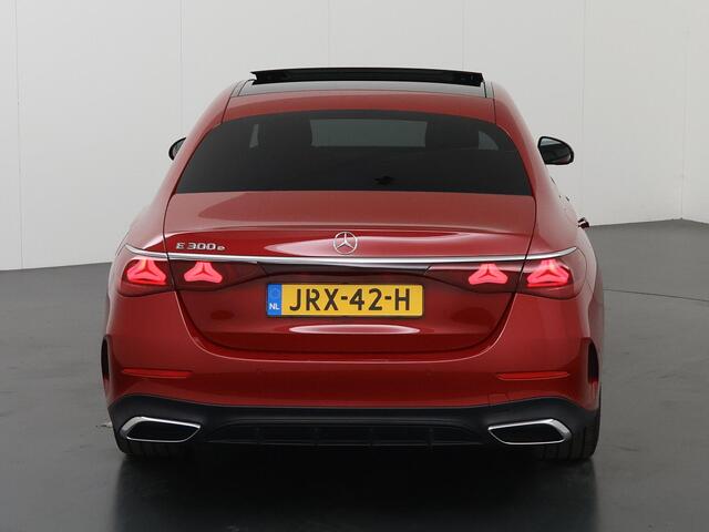 Mercedes-Benz E-KLASSE 300 e AMG Line | Premium plus | Techniek pakket | Rij assistentiepakket | Superscreen | Night pakket |