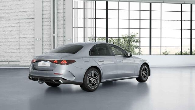 Mercedes-Benz E-KLASSE 300 e AMG Line | Night | Hyperscreen | Digital Light | Trekhaak | Verlichte grill | Memory |