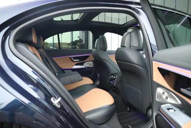 Mercedes-Benz E-KLASSE AMG 53 4MATIC+ | 612PK | Achterasbesturing | Massage | Hyperscreen | Head-up | Adapt. onderstel | Keyless-go | Burmester 4D | Digital-light | 2024.