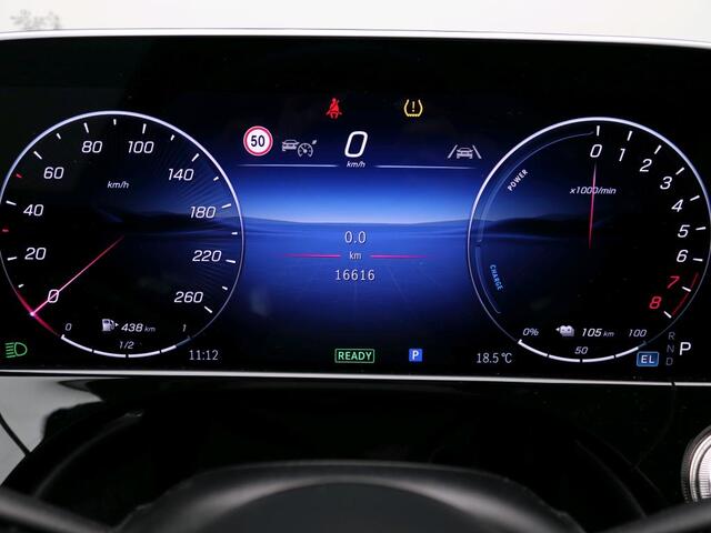 Mercedes-Benz E-KLASSE 300 e Sport Edition AMG Line | Panorama Schuif-Kanteldak | Distronic | Lederen bekleding | Alarm | Parkeerpakket met 360°-camera | 20 Inch AMG Velgen. Inclusief 24 maanden MB Certified garantie voor Europa.