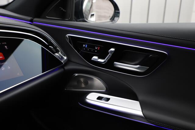 Mercedes-Benz E-KLASSE 300e Exclusive Line | 313PK | Hyperscreen | Massage | Achterasbesturing | Luchtvering | Head-up | Burmester 4D | Digital-light | 2023.