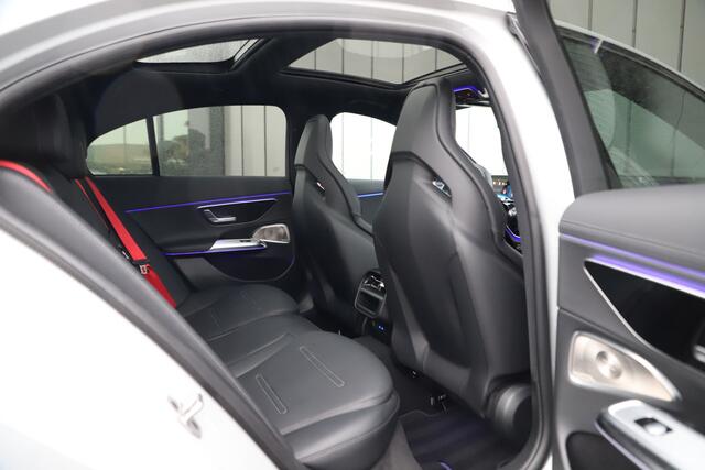 Mercedes-Benz E-KLASSE AMG 53 4MATIC+ | 612PK | Achterasbesturing | Hyperscreen | Schaalstoelen | Head-up | Burmester 4D | Keyless-go | Air-balance | 2024.