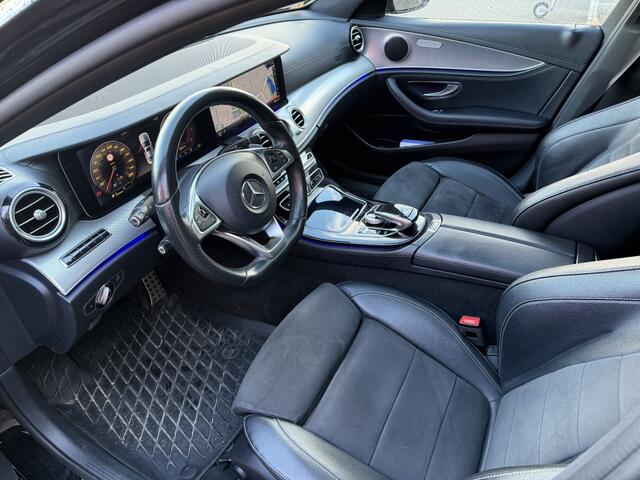 Mercedes-Benz E-KLASSE 200 AMG Pano Widescreen Head Up