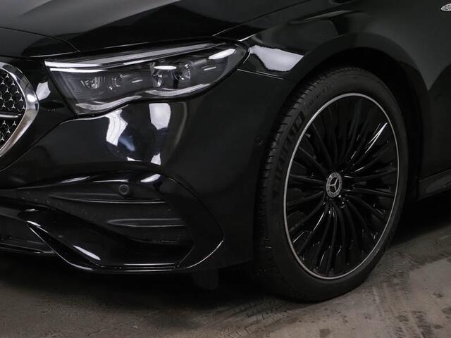 Mercedes-Benz E-KLASSE 300 e AMG Plug-In Hybride AMG Line | Night Pakket | Panorama Schif-Kanteldak | MBUX Superscreen | Burmester® | 20 Inch AMG Velgen. Inclusief 24 maanden MB Certified garantie voor Europa.