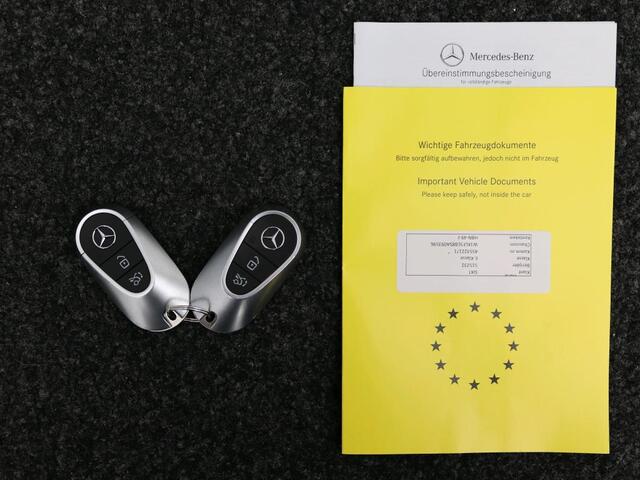 Mercedes-Benz E-KLASSE 300 e AMG Plug-In Hybride AMG Line | Panoramadak | Widescreen Dashboard | Burmester® 4D surround sound system | Digil Licht. Inclusief 24 maanden MB Certified garantie voor Europa.