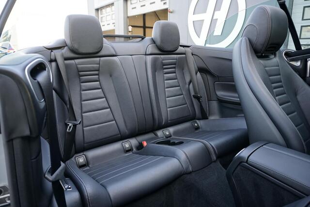 Mercedes-Benz E-KLASSE Cabrio 200 Premium AMG + CAMERA / AIRSCARF / SFEERVERLICHTING