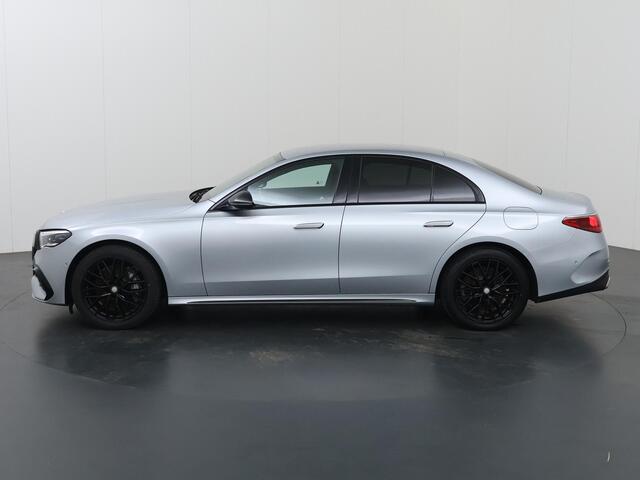 Mercedes-Benz E-KLASSE 300 e AMG Line | Night | Hyperscreen | Digital Light | Trekhaak | Verlichte grill | Memory |