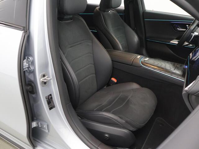 Mercedes-Benz E-KLASSE 300 e AMG Line | Night | Hyperscreen | Digital Light | Trekhaak | Verlichte grill | Memory |