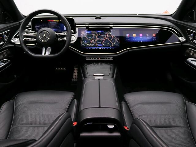 Mercedes-Benz E-KLASSE 300 e AMG Plug-In Hybride AMG Line | Panorama Schuif-Kanteldak | Widescreen Dashboard | Burmester® 4D surround sound system | Digil Licht. Inclusief 24 maanden Mercedes-Benz Certified garantie voor Europa.