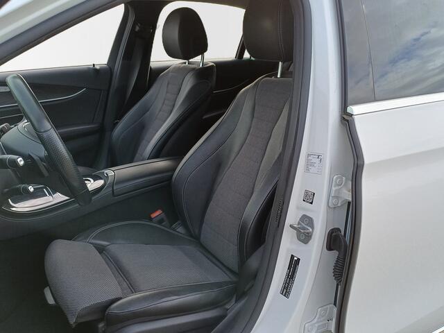 Mercedes-Benz E-KLASSE 200 Premium /Prachtige auto!/Sfeerverlichting/Camera/