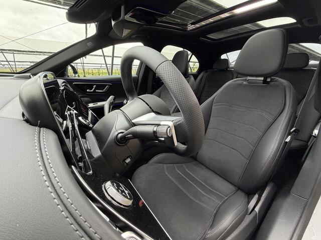 Mercedes-Benz E-KLASSE 300e Sport Edition | AMG line | Night | Panoramaschuifdak | 360° camera | Head-Up | Burmester | Trekhaak |