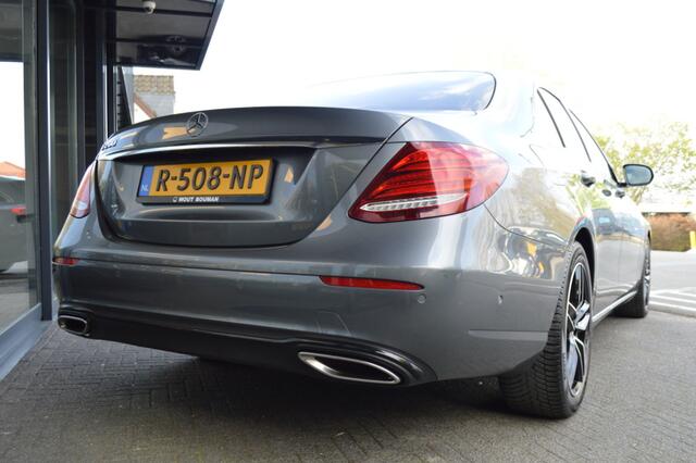 Mercedes-Benz E-KLASSE 200 Sport Style Led Schuif/kanteldak Sfeer Camera CarPlay Pdc