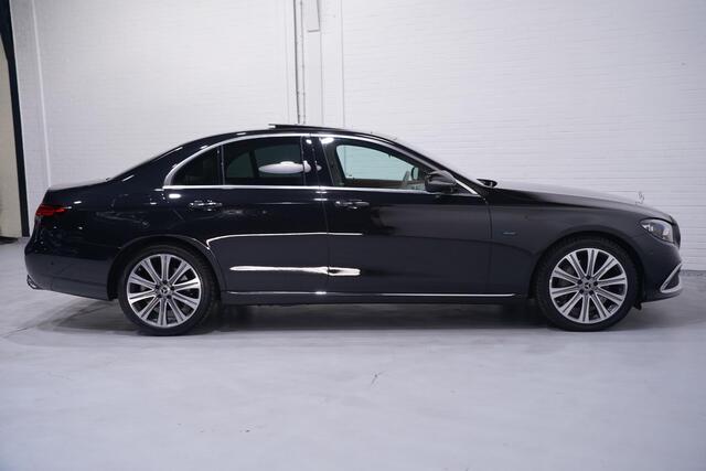 Mercedes-Benz E-KLASSE 300 e AMG Line AMG-line 360 camera matrix-koplampen keyless entry/go drivers-assist 19"-inch lmv ACC two-tone designo-leder panodak burmester surround system luchtvering matrix-koplampen electrische stoelen voor met memo