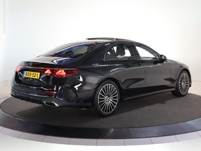 Mercedes-Benz E-KLASSE 300e Sport Edition | Panoramaschuifdak | Premium Plus | Rijassistentiepakket Plus | Night | Head-up display | Burmester |