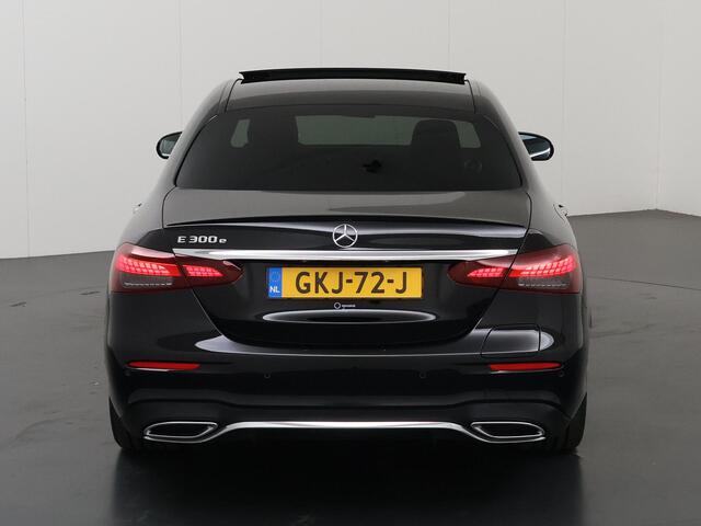 Mercedes-Benz E-KLASSE 300 e AMG Line | Panoramadak | Burmester | Trekhaak | Widescreen | Sfeerverlichting | Stoelverwarming |