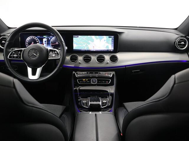 Mercedes-Benz E-estate 200 Premium | Panoramadak | Trekhaak | Stoelverwarming | Getint glas | AMG velgen |