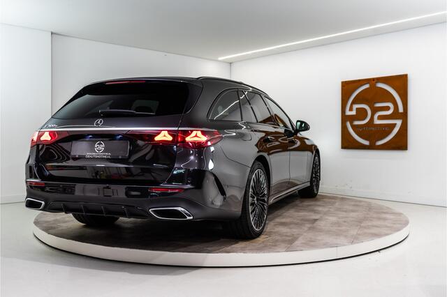 Mercedes-Benz E-estate 300 e AMG 313PK | NL AUTO+NAP | 1e Eig. | Pano | Sfeer | Burmester | VOL! Fabrieksgarantie