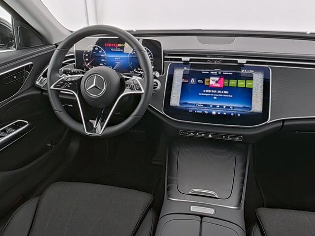 Mercedes-Benz E-estate 300 e Plug-In Hybride Distronic | Stoele ne Stuurverwarming | Ledkoplampen | Achteruitrijcamera | Apple CarPlay. Inclusief 24 maanden MB Certified garantie voor Europa.