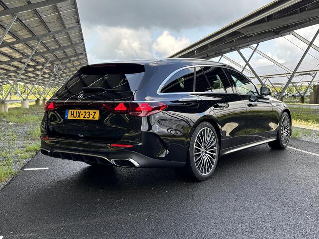 Mercedes-Benz E-estate 300 e Sport Edition | AMG | Superscreen | Rijassistentiepakket | Trekhaak | Panoramadak | Burmester |