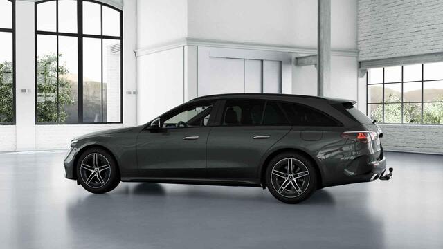 Mercedes-Benz E-estate 300 e AMG Line | Night | Panoramadak | Trekhaak | Superscreen | Burmester | Winter pakket |