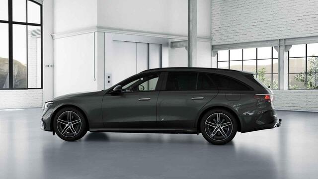 Mercedes-Benz E-estate 300 e AMG Line | Night | Panoramadak | Trekhaak | Superscreen | Burmester | Winter pakket |