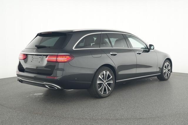 Mercedes-Benz E-estate 300 e Plug-In Hybride Premium pakket | Panorama Schuif-Kanteldak | 360° camera | Burmester® Surround-Soundsystem | Lederen Bekleding Inclusief 24 maanden MB Certified garantie voor Europa.