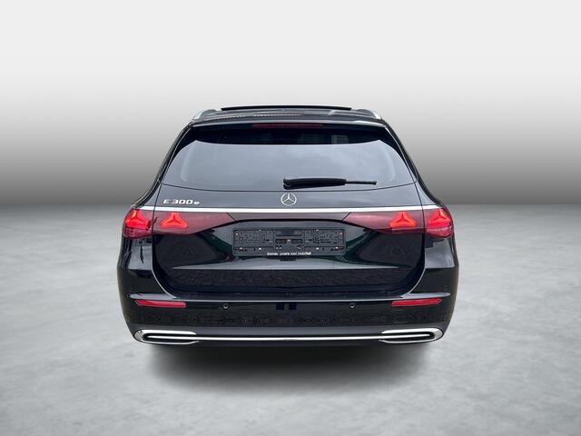 Mercedes-Benz E-estate 300 e | Panoramadak | Burmester 4D | Cruise Control