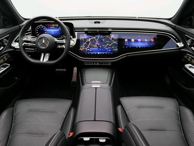 Mercedes-Benz E-estate 300 e AMG Plug-In Hybride AMG Line | Panorama Schuif-Kanteldak | Trekhaak | Memory Voor Stoelen | Burmester® | Alarm | Lederen Bekleding. Inclusief 24 maanden MB Certified garantie voor Europa.