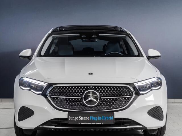 Mercedes-Benz E-estate 300e AVANTGARDE ** DIG.LIGHT, PANORAMA, TREKH, MEM, AGILITY, 360 CAM, WINTER ** 1e EIG - UNFALLFREI - Ex MB ** ** INFORMEER OOK NAAR ONZE AANTREKKELIJKE FINANCIAL-LEASE TARIEVEN **