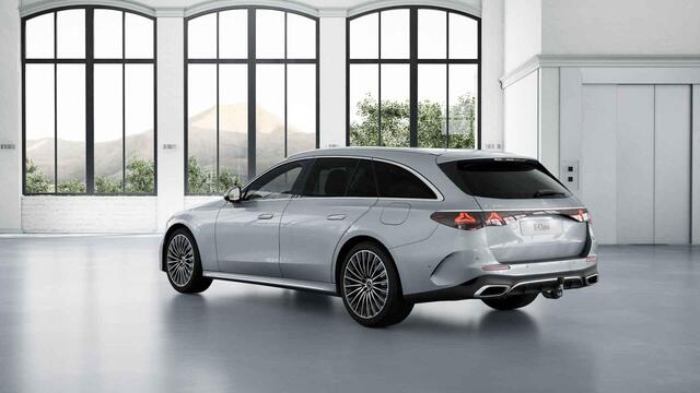 Mercedes-Benz E-estate 300e Sport Edition | Panoramaschuifdak | Trekhaak | Premium Pakket | 360°-camera | MBUX Superscreen |