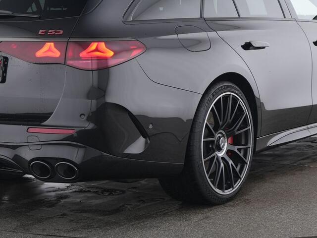 Mercedes-Benz E-estate Mercedes-AMG 53 4MATIC+ AMG DYNAMIC PLUS Paket | MBUX Superscreen | Burmester® | Head-up-Display | Trekhaak | Night Pakket 1+2. Inclusief 24 maanden MB Certified garantie voor Europa.
