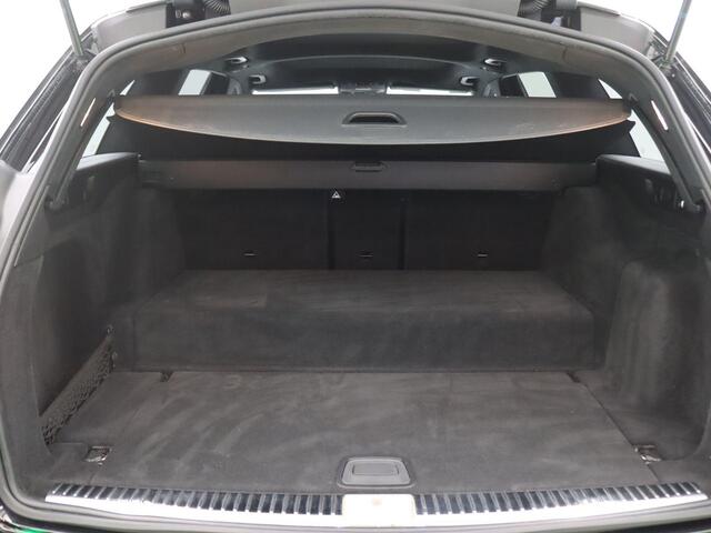 Mercedes-Benz E-estate 300 e Business Solution AMG 320PK Aut. SOH 98%, Pano-Schuifdak, Trekhaak, Adaptieve Cruise Controle, Head-Up Display, 360gr. Camera, Side Assist, Keyless, 18" LM Velgen, Stoelverwarming