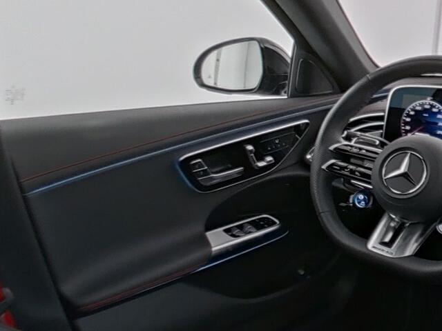 Mercedes-Benz E-estate Mercedes-AMG 53 4MATIC+ AMG DYNAMIC PLUS Paket | Panorama Schuif-Kanteldak | Trekhaak | AMG Night 1+2 | DC lader | 21 Inch AMG Velgen. Inclusief 24 maanden MB Certified garantie voor Europa.